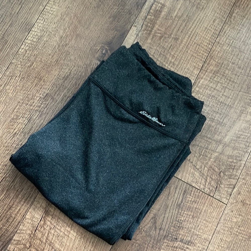 Eddie Bauer charcoal grey flared leggings. Size Small